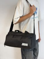 ساک ورزشی جاکفشی دار کد:۱۲۱۲ - 5